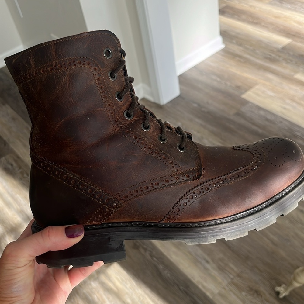 GBX wingtip leather lace up boots size 9.5